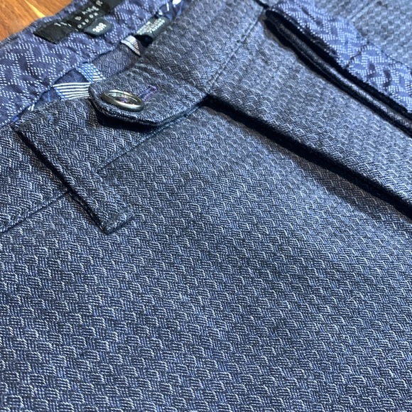 Ted Baker 30R Twill Weave Microprint Chino’s in Charcoal / Navy Lapaz - Picture 4 of 15